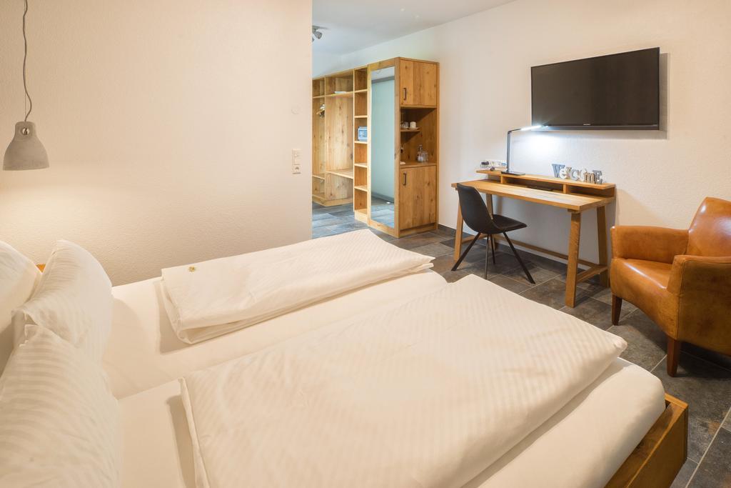 Hotel Hofgut Tiergarten Aulendorf Extérieur photo